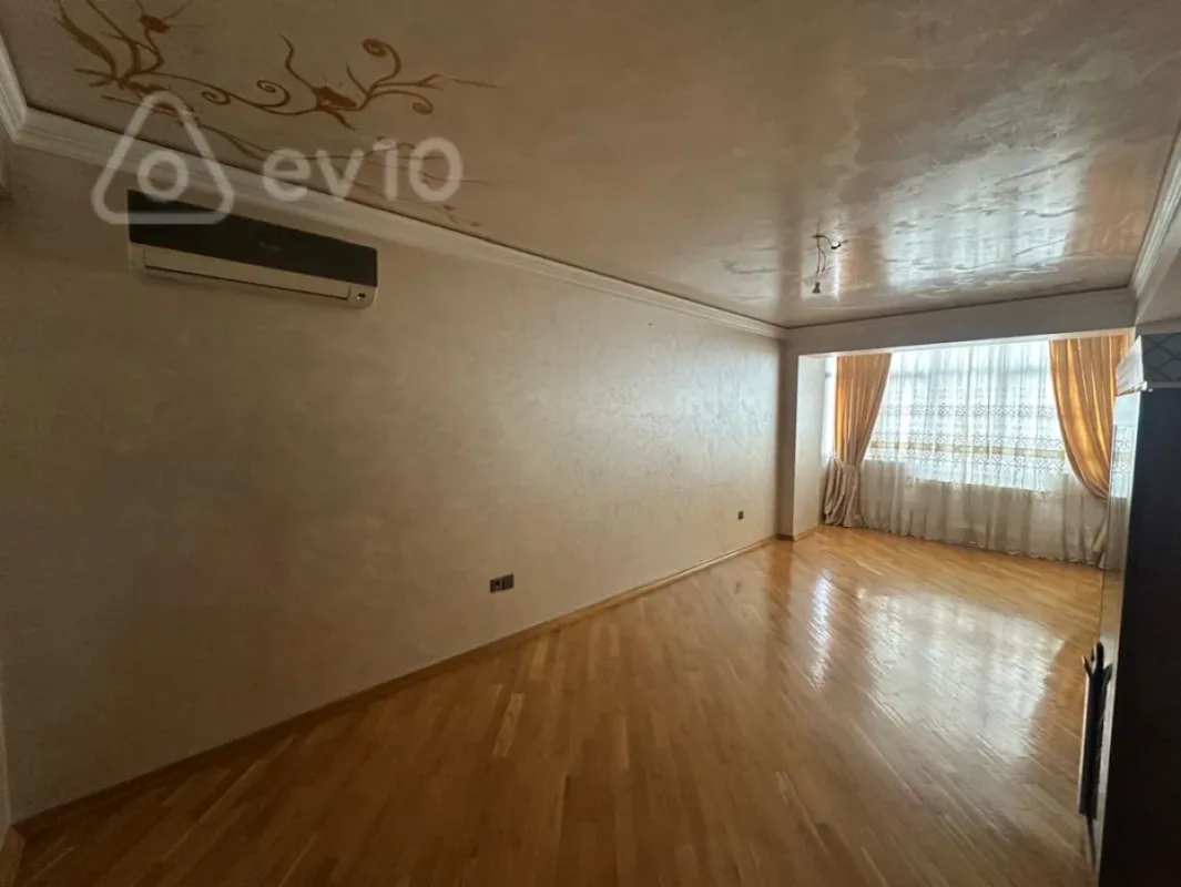 Satılır 2 otaqlı yeni tikili 75 m²