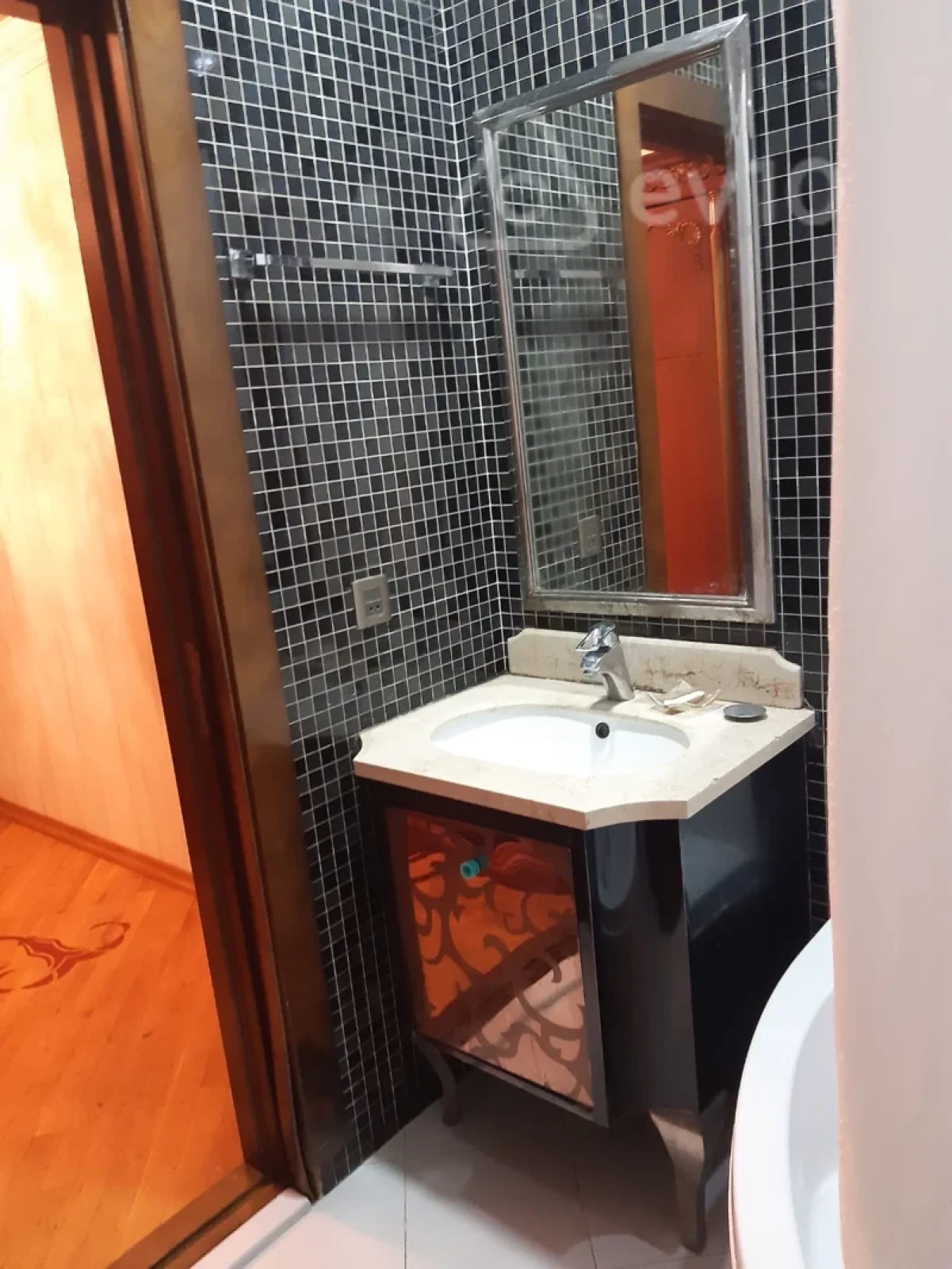 Satılır 2 otaqlı yeni tikili 75 m²