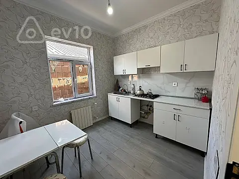 Satılır 2 otaqlı həyət evi 50 m²