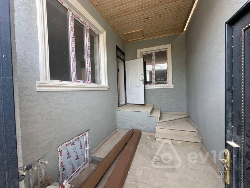 Satılır 3 otaqlı həyət evi 65 m²