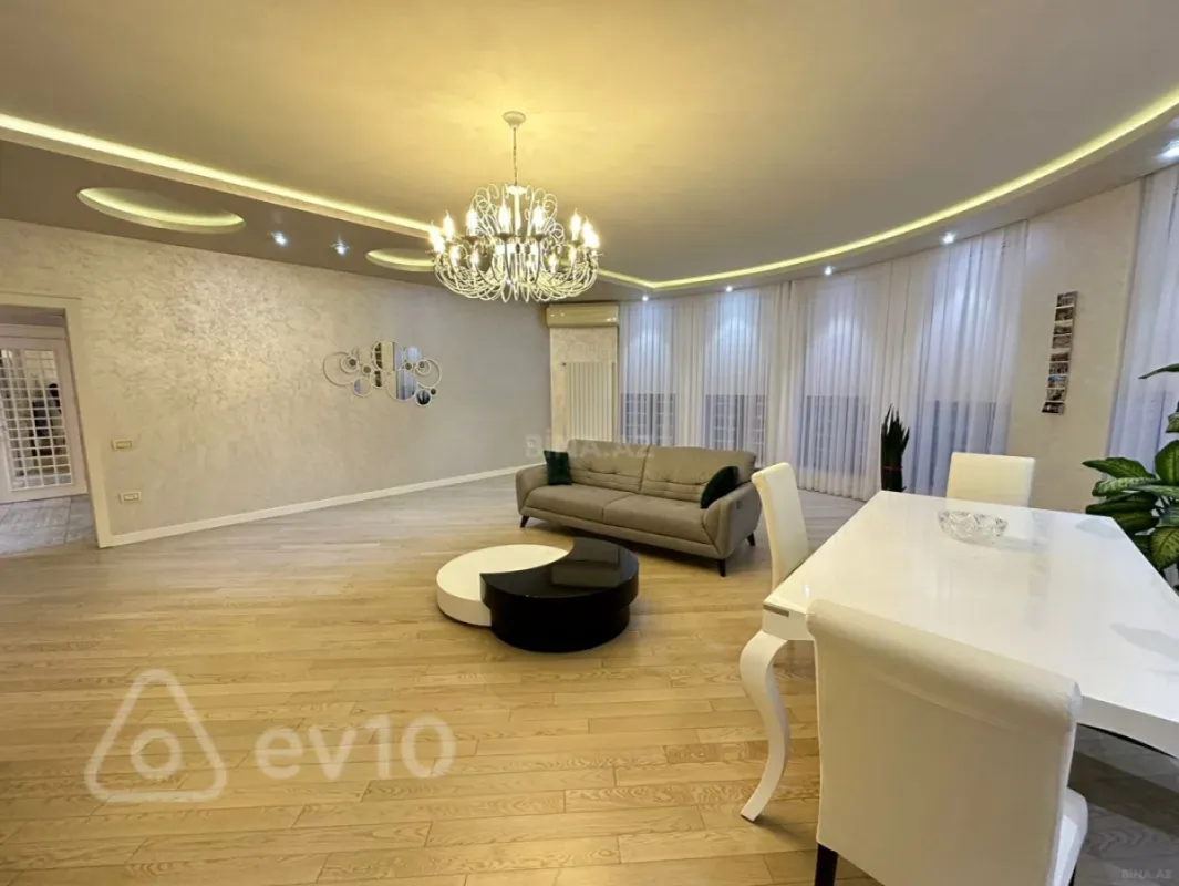 Kirayə verilir 3 otaqlı yeni tikili 130 m²