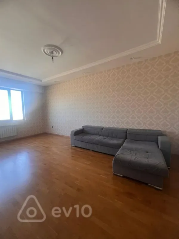 Satılır 2 otaqlı yeni tikili 71 m²