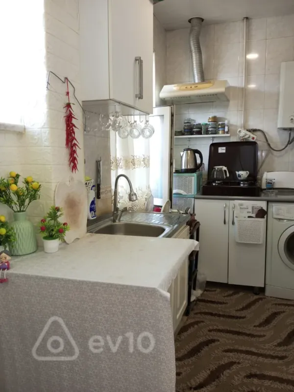 Kirayə verilir 3 otaqlı yeni tikili 100 m²