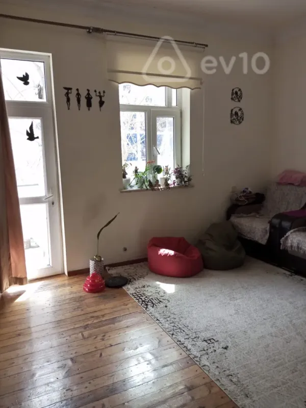 Kirayə verilir 3 otaqlı yeni tikili 100 m²