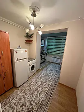 Kirayə verilir 2 otaqlı köhnə tikili 60 m²