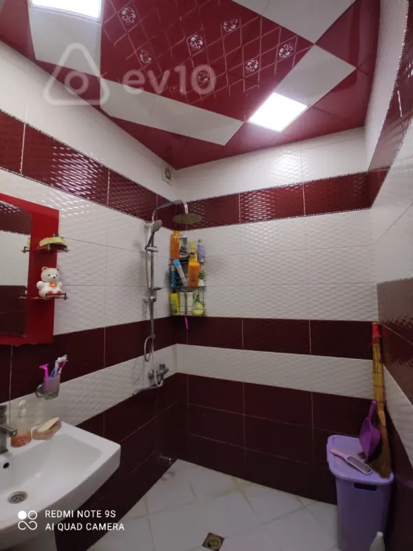 Kirayə verilir 2 otaqlı köhnə tikili 55 m²