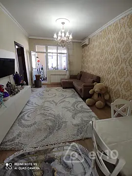 Kirayə verilir 2 otaqlı köhnə tikili 55 m²