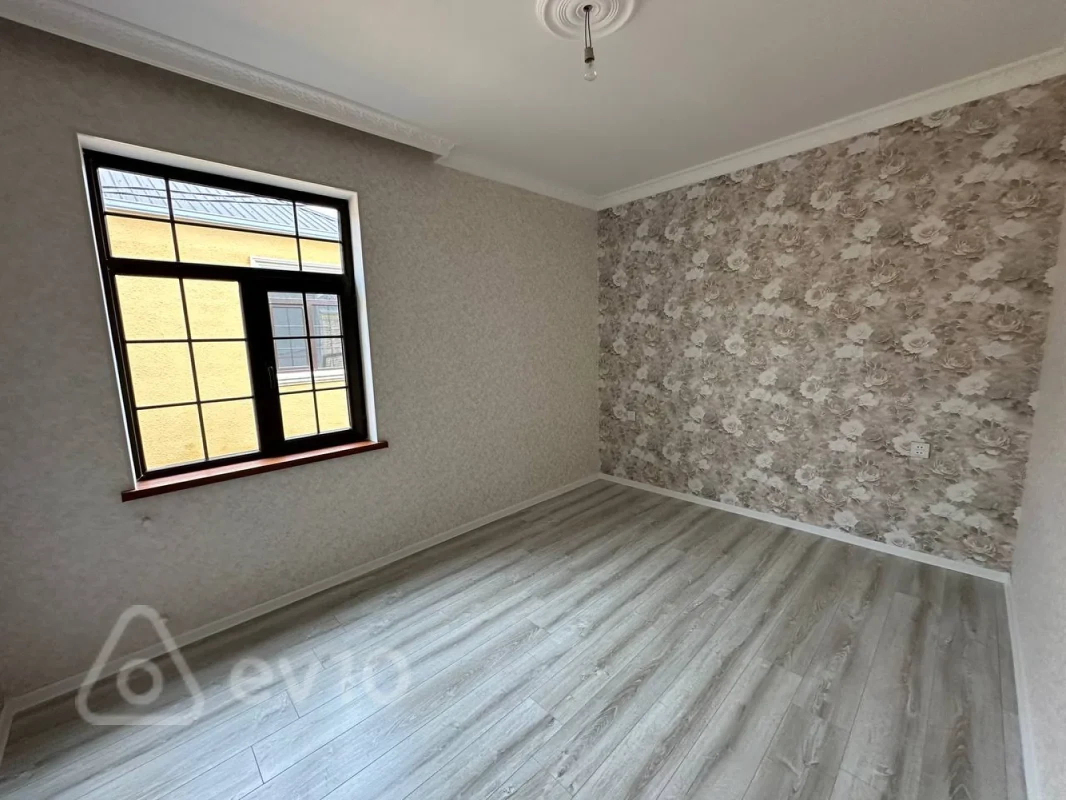 Satılır 4 otaqlı həyət evi 100 m²