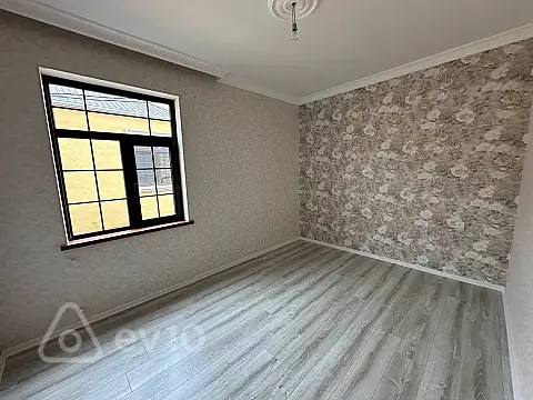 Satılır 4 otaqlı həyət evi 100 m²