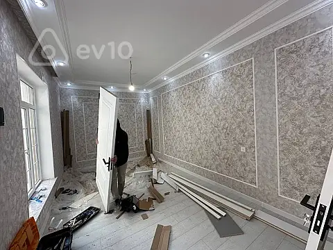 Satılır 4 otaqlı həyət evi 100 m²