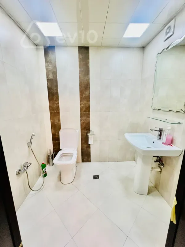 Satılır 3 otaqlı yeni tikili 145 m²