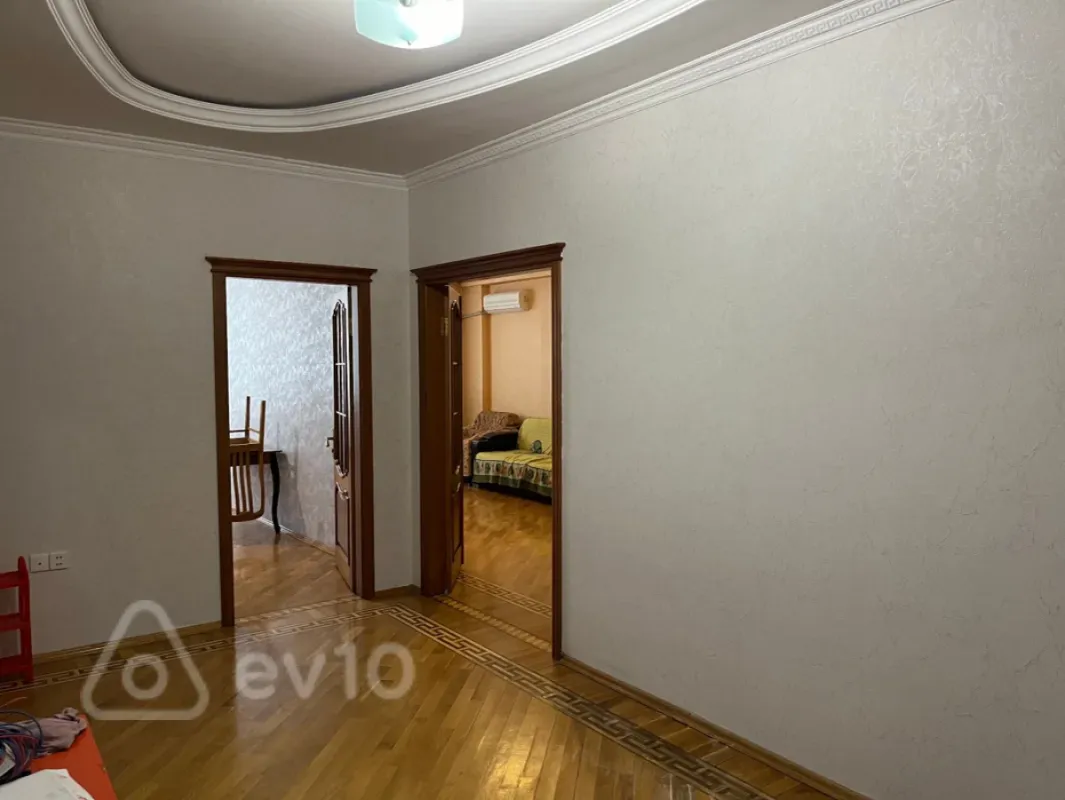 Kirayə verilir 3 otaqlı yeni tikili 115 m²