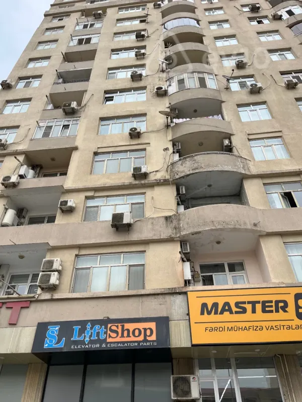 Kirayə verilir 3 otaqlı yeni tikili 115 m²