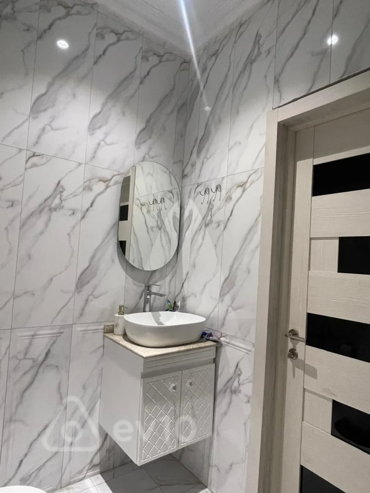 Satılır 3 otaqlı yeni tikili 100 m²