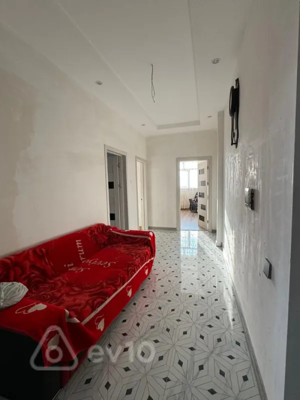 Satılır 3 otaqlı yeni tikili 100 m²