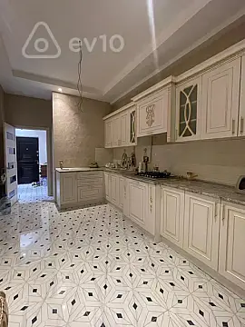 Satılır 3 otaqlı yeni tikili 100 m²