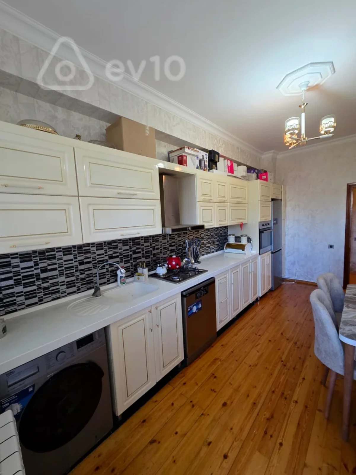 Satılır 2 otaqlı yeni tikili 78 m²