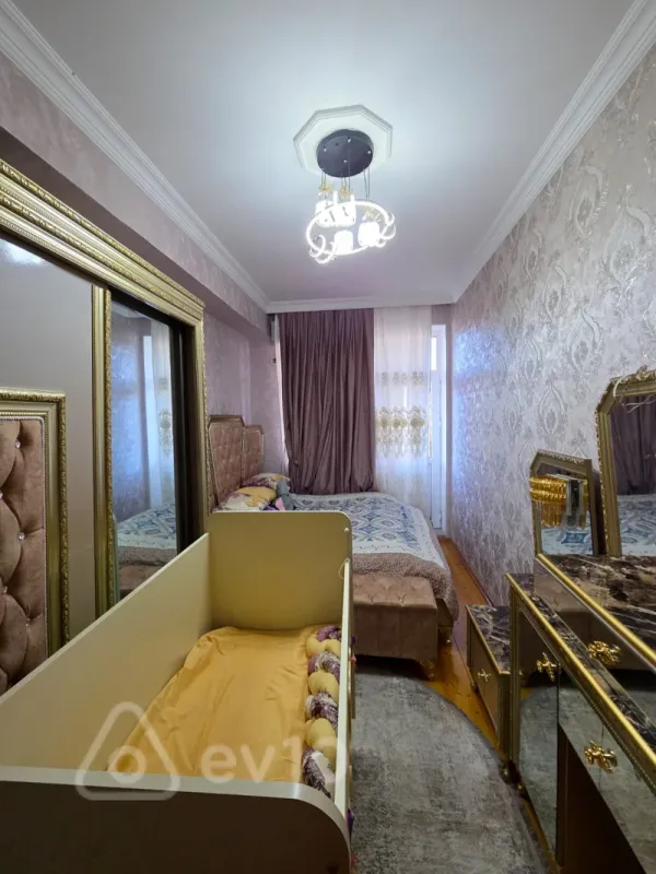 Satılır 2 otaqlı yeni tikili 78 m²