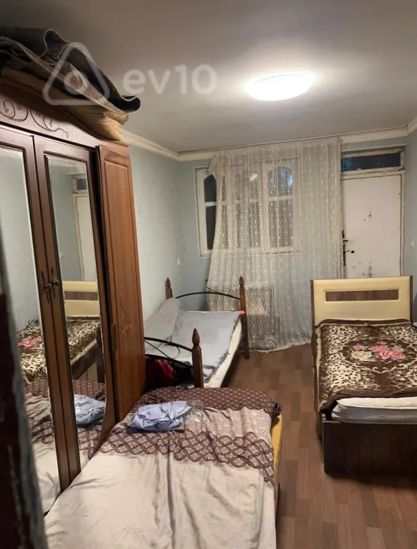 Satılır 3 otaqlı köhnə tikili 65 m²