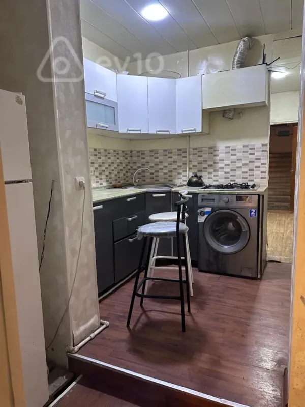 Satılır 3 otaqlı köhnə tikili 65 m²