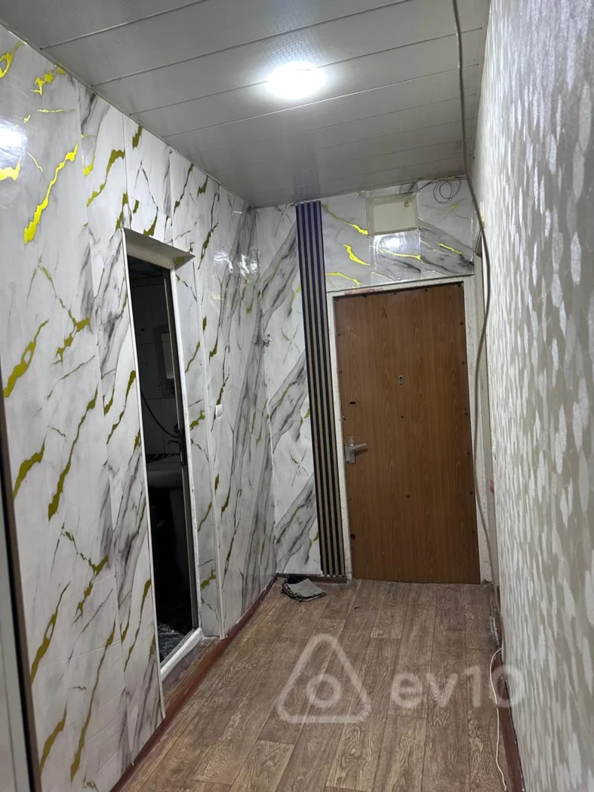 Satılır 3 otaqlı köhnə tikili 65 m²