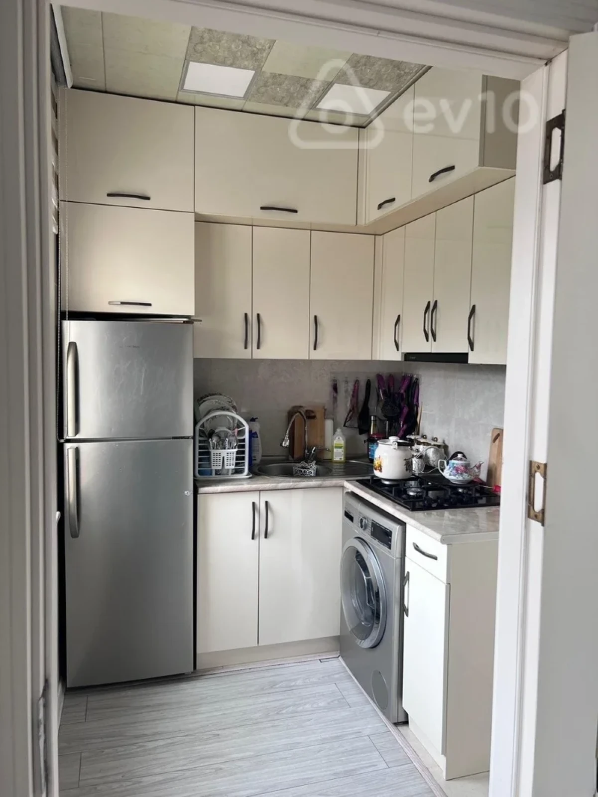 Satılır 3 otaqlı köhnə tikili 78 m²