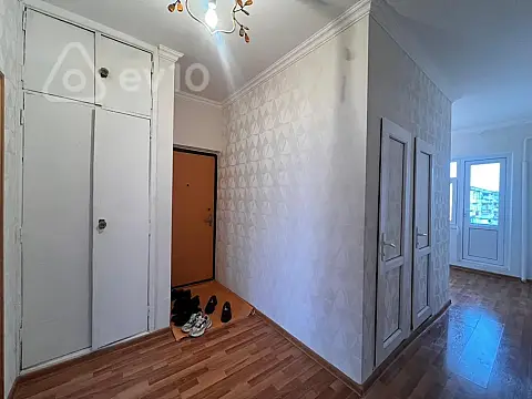 Satılır 4 otaqlı köhnə tikili 85 m²