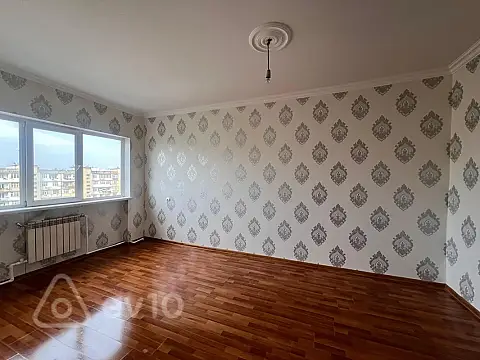 Satılır 4 otaqlı köhnə tikili 85 m²