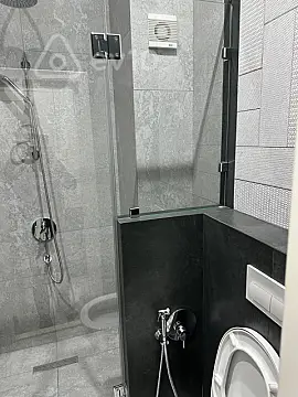 Satılır 1 otaqlı köhnə tikili 42 m²