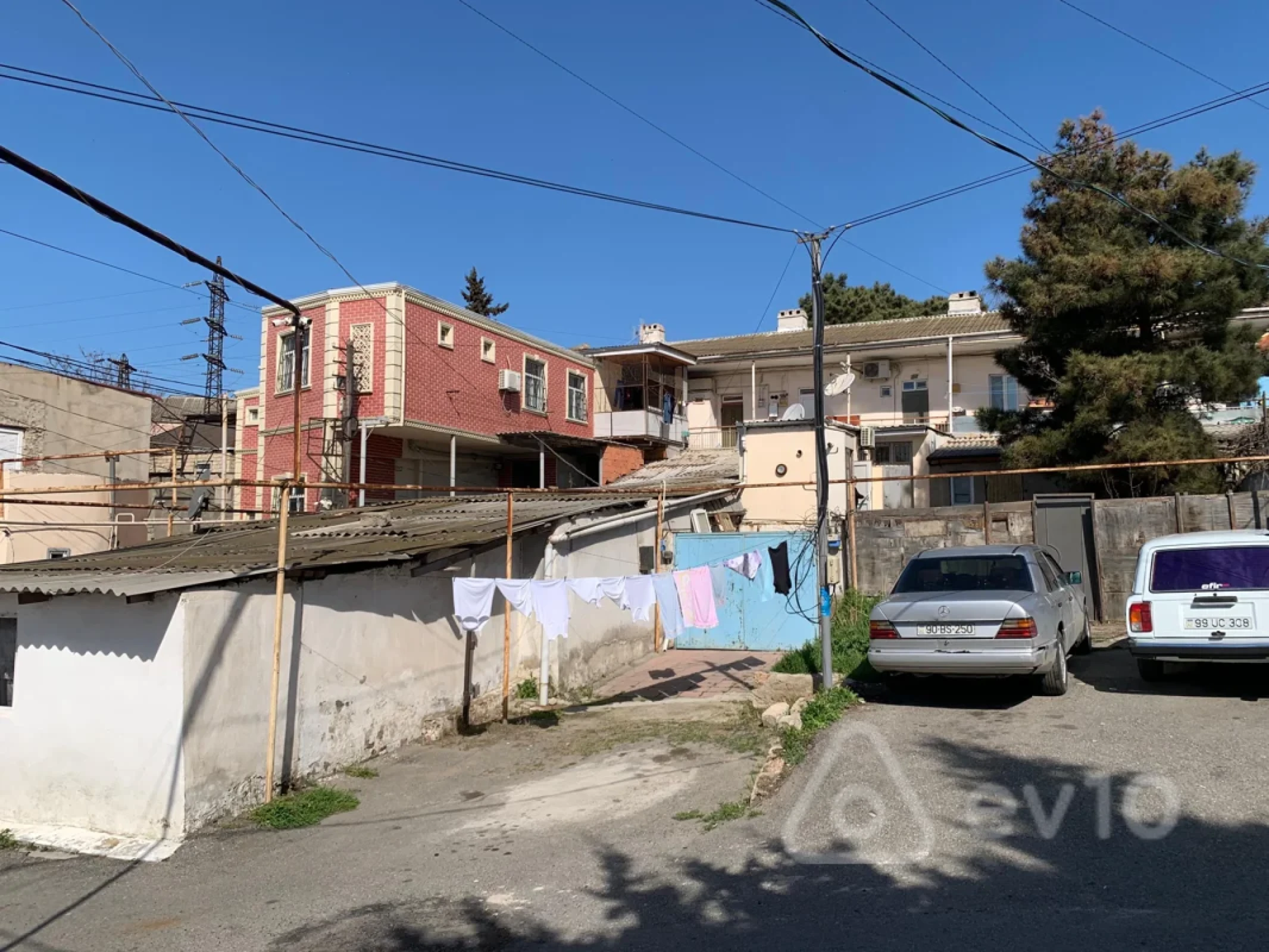 Kirayə verilir 1 otaqlı köhnə tikili 30 m²