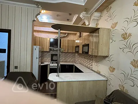 Kirayə verilir 2 otaqlı yeni tikili 50 m²