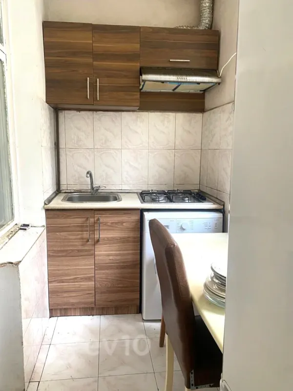 Satılır 2 otaqlı köhnə tikili 45 m²