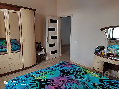 Kirayə verilir 5 otaqlı həyət evi 300 m²