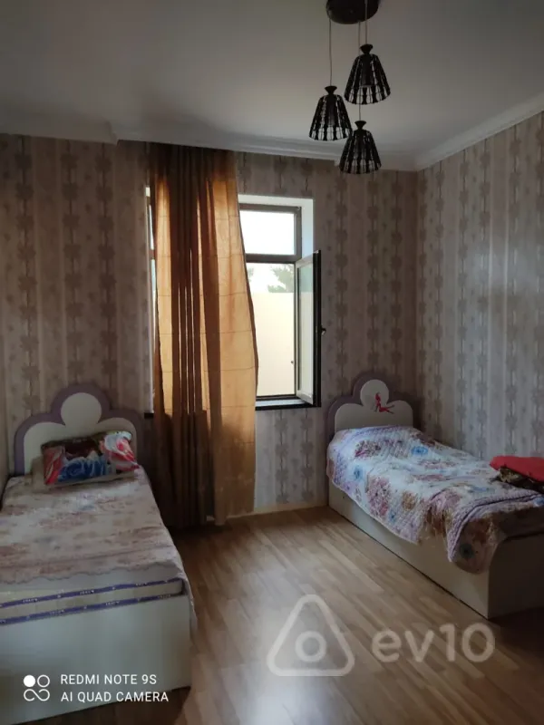 Kirayə verilir 5 otaqlı həyət evi 300 m²