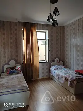 Kirayə verilir 5 otaqlı həyət evi 300 m²