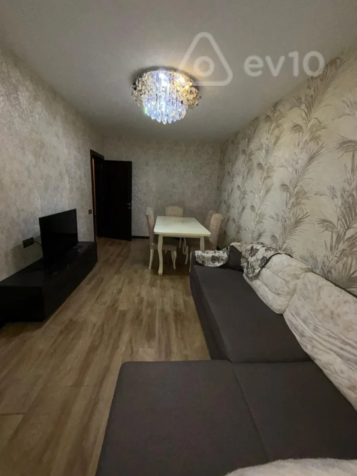 Kirayə verilir 2 otaqlı yeni tikili 60 m²