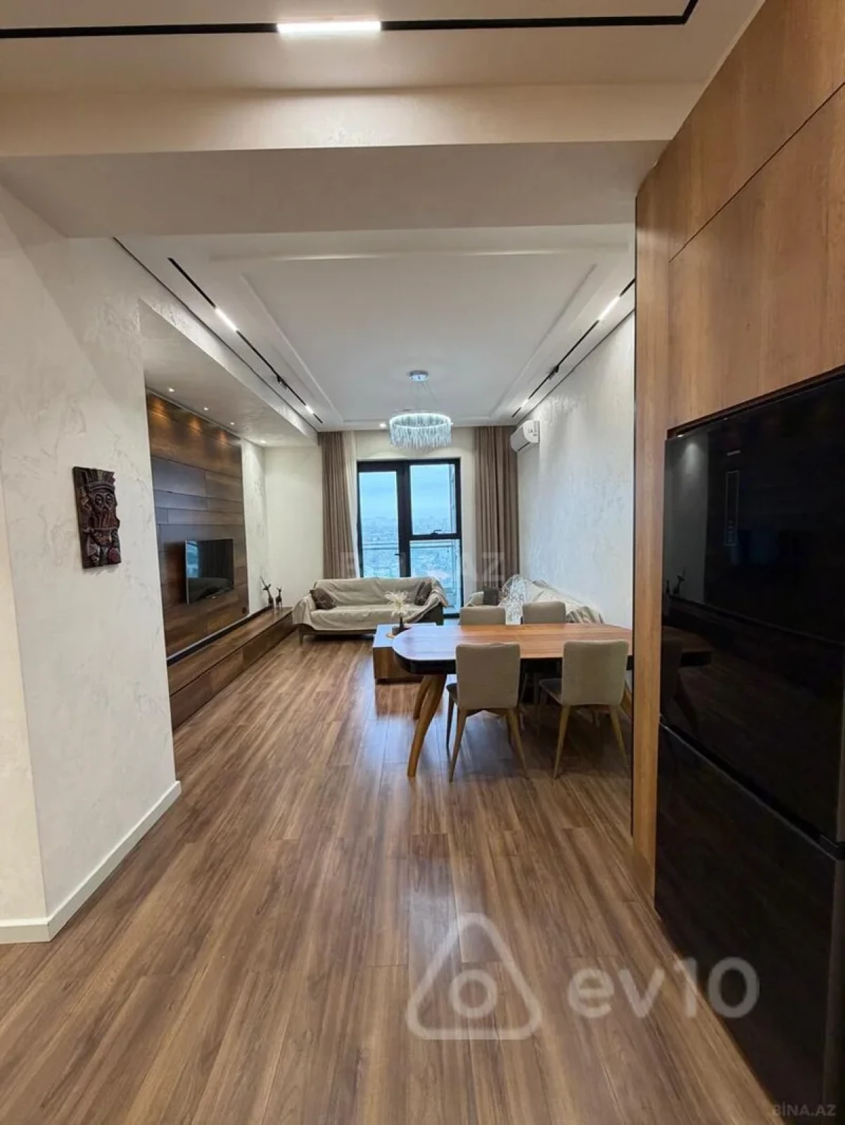 Kirayə verilir 3 otaqlı yeni tikili 120 m²