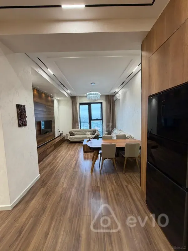 Kirayə verilir 3 otaqlı yeni tikili 120 m²