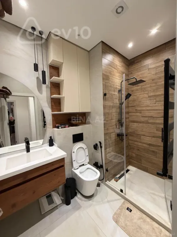 Kirayə verilir 3 otaqlı yeni tikili 120 m²