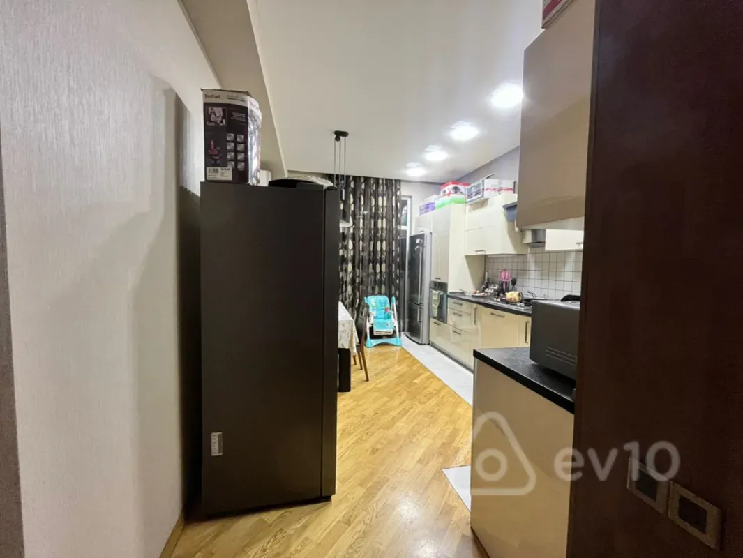 Satılır 3 otaqlı yeni tikili 136 m²