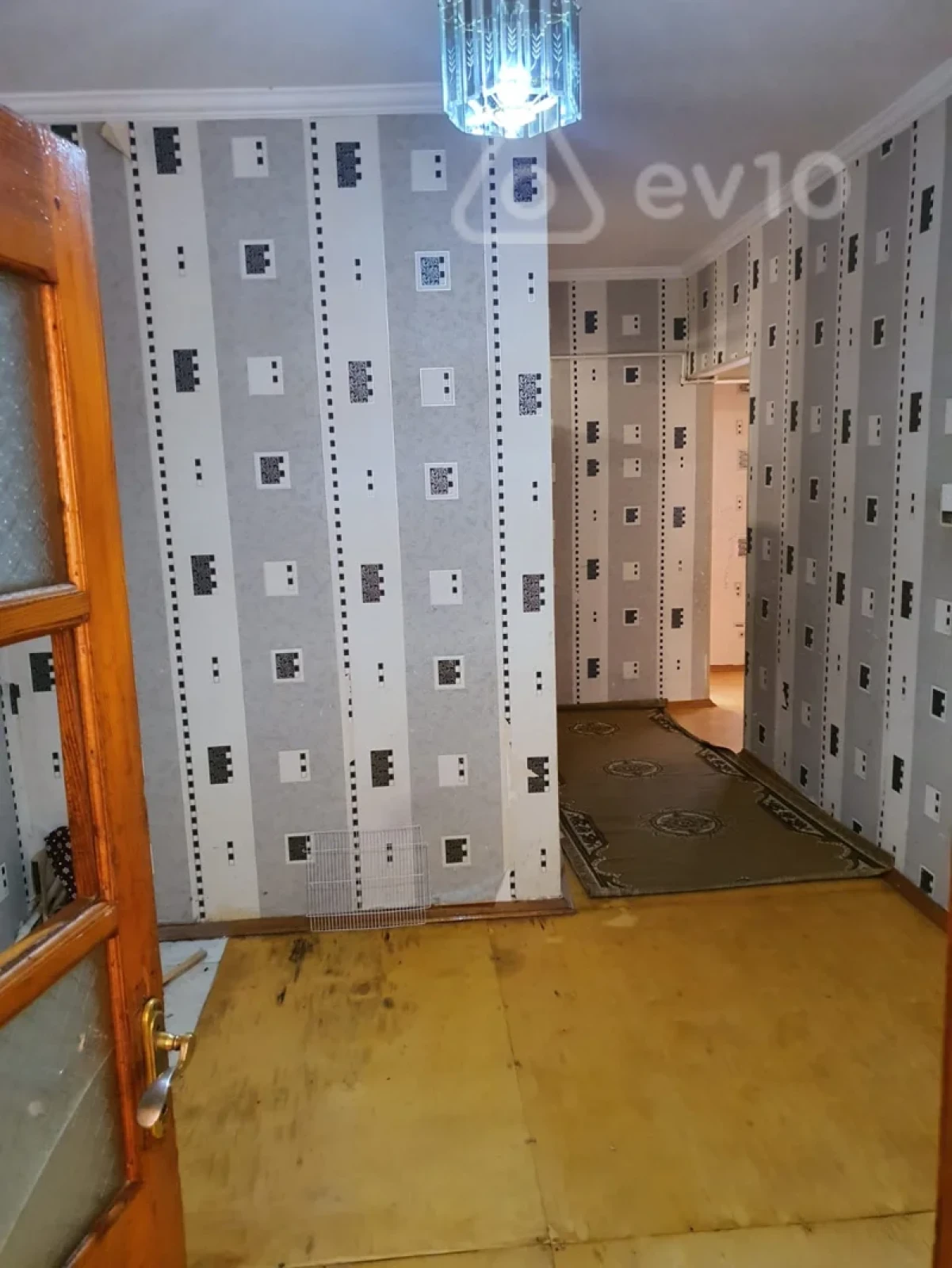 Kirayə verilir 4 otaqlı köhnə tikili 80 m²