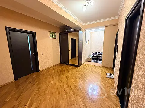 Satılır 2 otaqlı yeni tikili 110 m²
