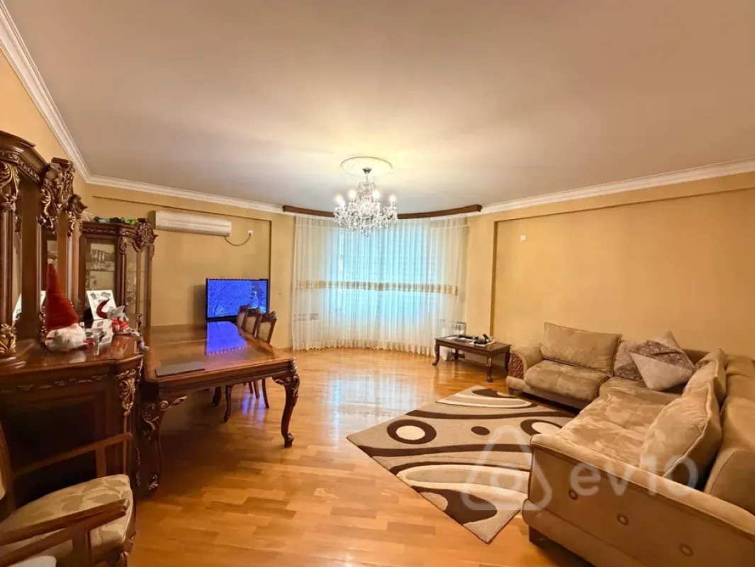 Satılır 2 otaqlı yeni tikili 110 m²