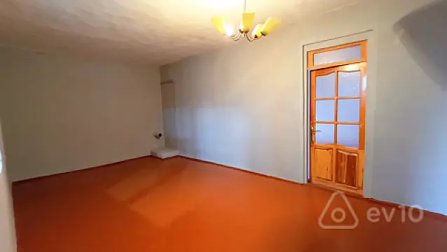 Satılır 6 otaqlı həyət evi 350 m²