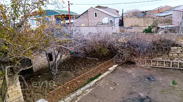 Satılır 6 otaqlı həyət evi 350 m²