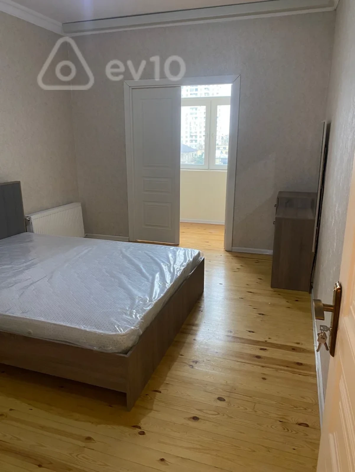 Kirayə verilir 2 otaqlı köhnə tikili 45 m²
