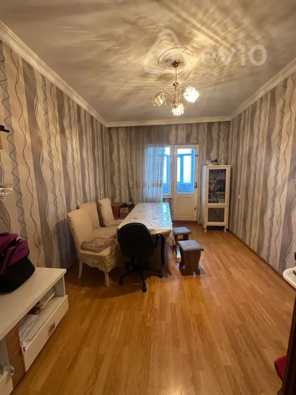 Satılır 3 otaqlı köhnə tikili 85 m²