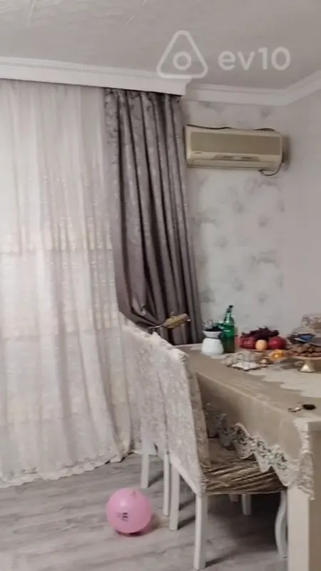 Kirayə verilir 2 otaqlı həyət evi 68 m²