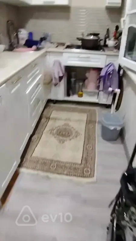 Kirayə verilir 2 otaqlı həyət evi 68 m²