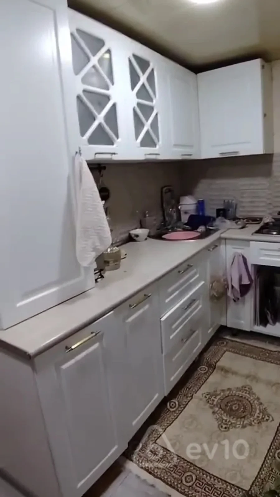 Kirayə verilir 2 otaqlı həyət evi 68 m²